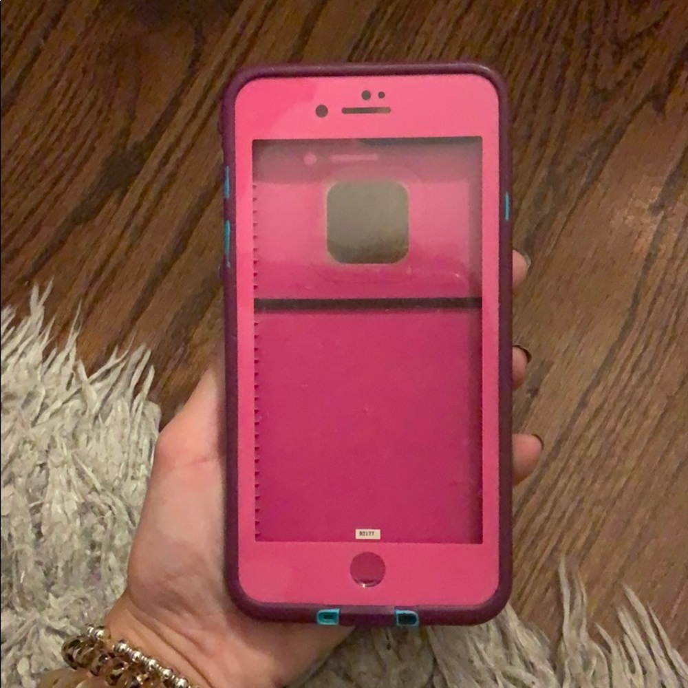 iPhone 7 Plus Lifeproof case!